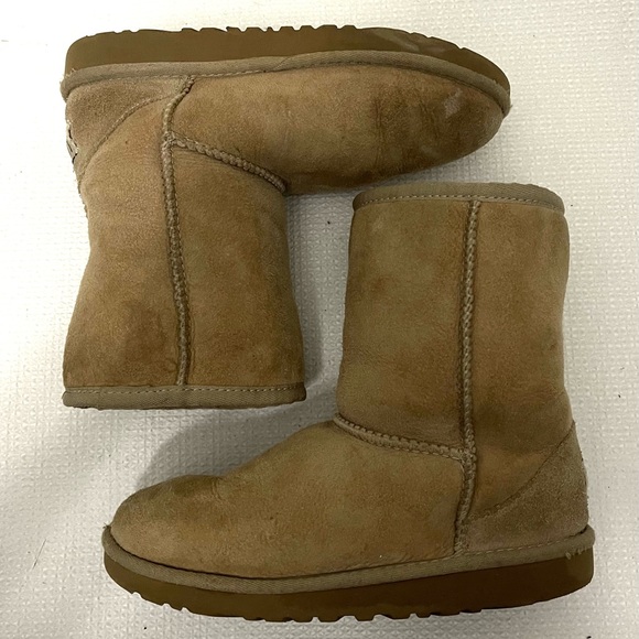 Ugg Australia Boots Brown Kids Size 2 - Picture 4 of 8